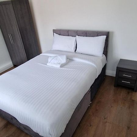 Apartment In Wakefield City Centre Exterior photo