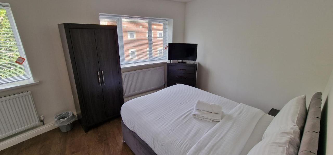 Apartment In Wakefield City Centre Exterior photo